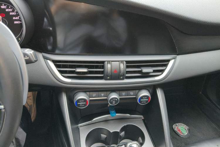 Used Alfa Romeo Giulia 2017 2.0T 280HP Luxury Edition