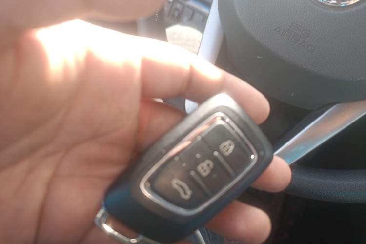 Used Dongfeng Aeolus AX7 2016 1.4T Manual Zhuyue Model Vehicle Key