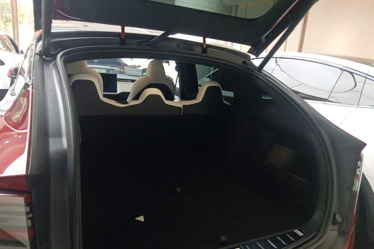 Used Tesla Model X 2023 Dual-Motor All-Wheel-Drive Version