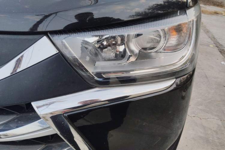 Used JAC Refine M4 2021 2.0L Manual Comfort Edition