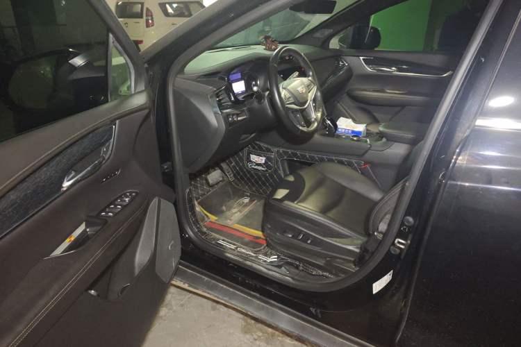 Used Cadillac XT5 2022 2.0T Two-Wheel Drive Luxury Version