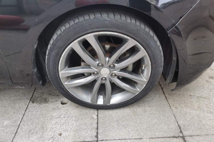 Used Hongqi H5 2018 30TD Smart Connect Dynamic Edition Right Front Wheel Hub