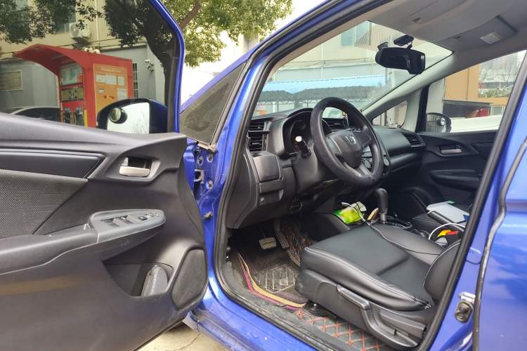 Used Honda Fit 2014 1.5L LX CVT Comfort Model