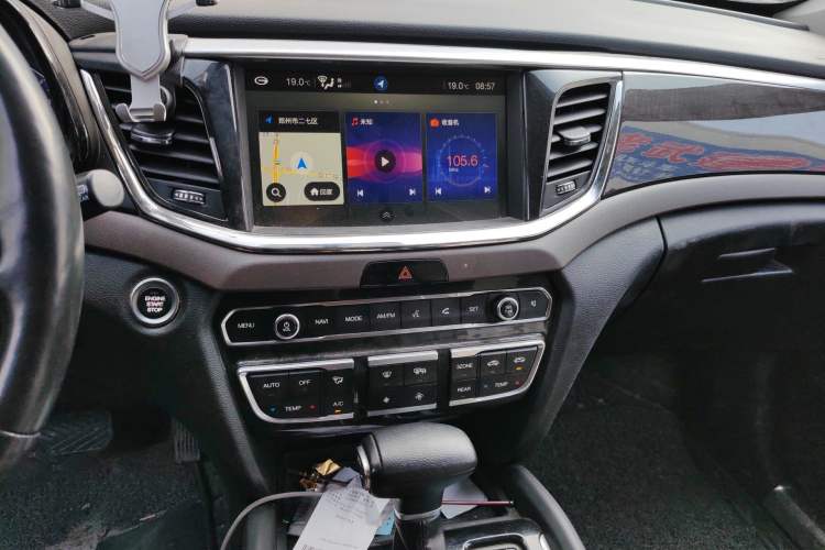 Used GAC Trumpchi GS8 2017 320T Two-Wheel Drive Luxury Smart Connectivity Version (7 Seats)