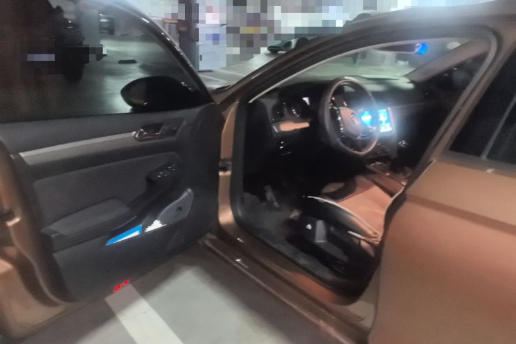 Used Volkswagen Lamando 2015 230TSI Manual Trend Edition