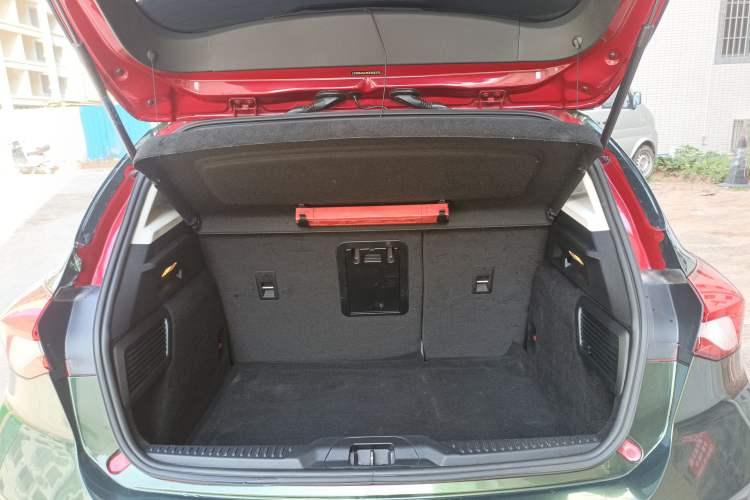 Used Ford Focus Active 2020 EcoBoost 180 Automatic Titanium Edition