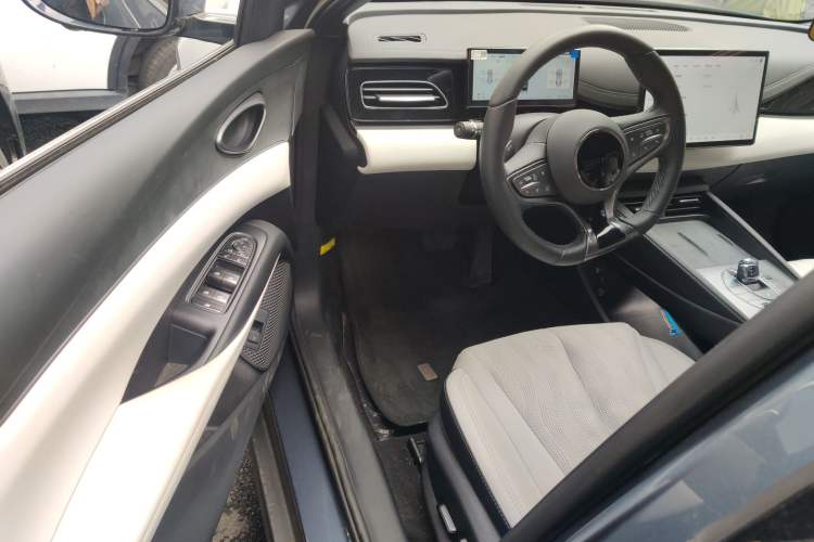 Used BYD Seal 06 New Energy 2025 DM-i Smart Drive 120KM Deluxe Model Driver Seat