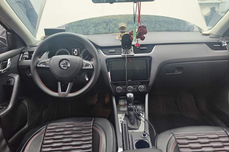 Used Skoda Octavia 2018 TSI280 DSG Flagship Edition
