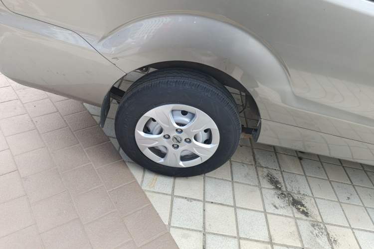 Used Jinbei New Hiace X30L 2021 1.5L Wealth Van Non-Air-Conditioned Version China VI Standard SWC15M
