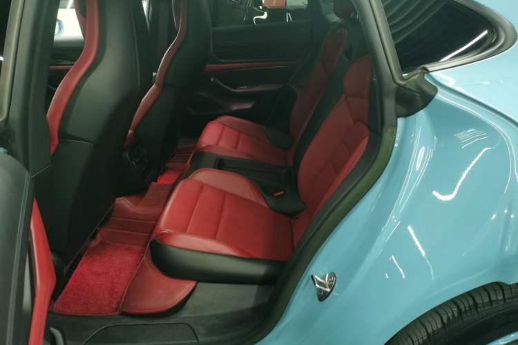 Used Porsche Taycan 2022-Year Updated Taycan
