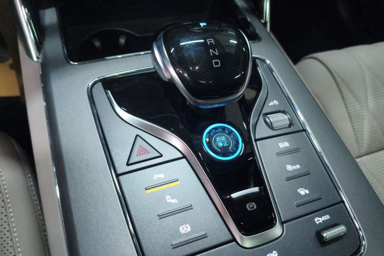 Used BYD Tang New Energy 2025 DM-i 115KM Prestige Model
