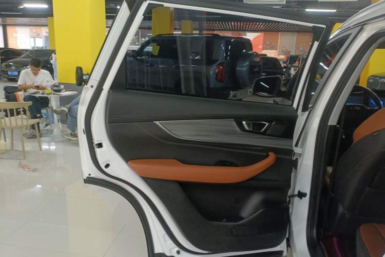 Used Chery Tiggo 8 PLUS 2021 290TGDI DCT Luxury Edition