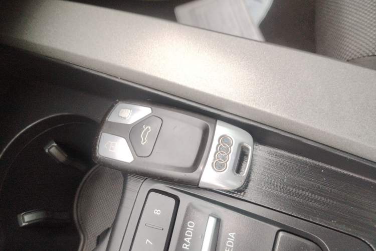 Used Audi A4L 2018 30th Anniversary Edition 30 TFSI Ambition Model
