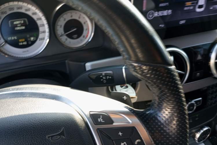 Used Mercedes-Benz GLK-Class 2015 GLK 260 4MATIC Dynamic Edition Ultimate Version