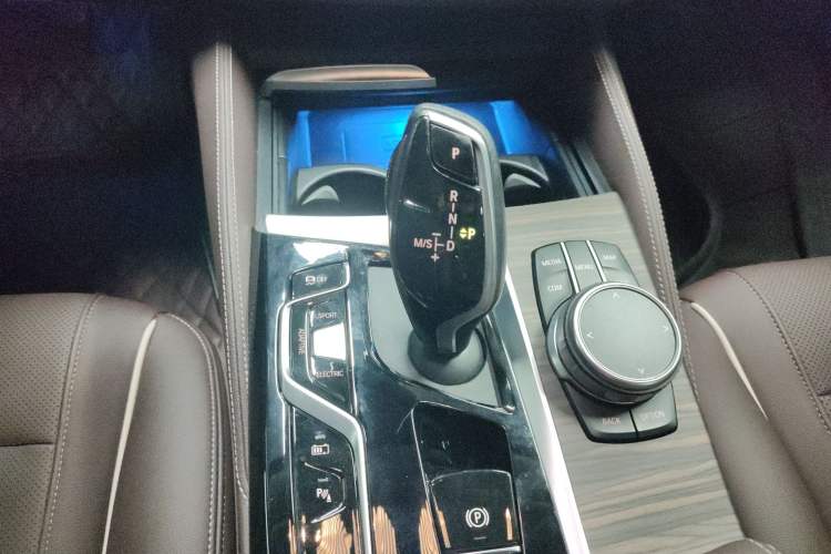 Used BMW 5 Series New Energy 2022 Updated Version 535Le Luxury Package
