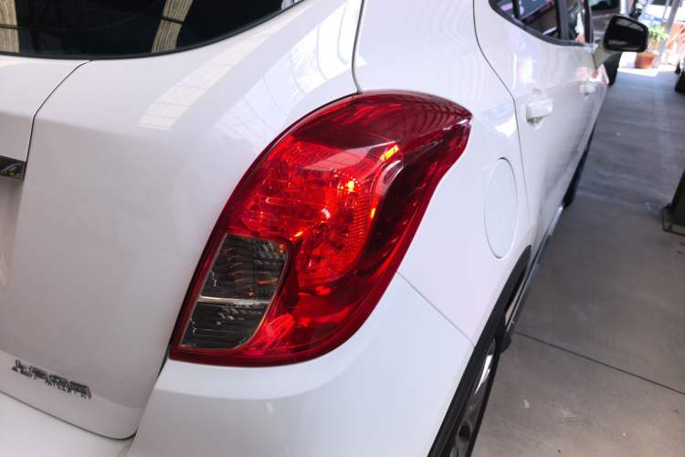 Used Buick Encore 2016 18T Automatic Two-Wheel Drive Urban Leading Edition
