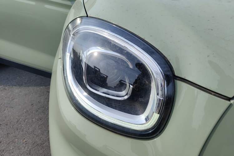 Used Leapmotor T03 2021 400 Luxury Pro Edition Right Front Headlight