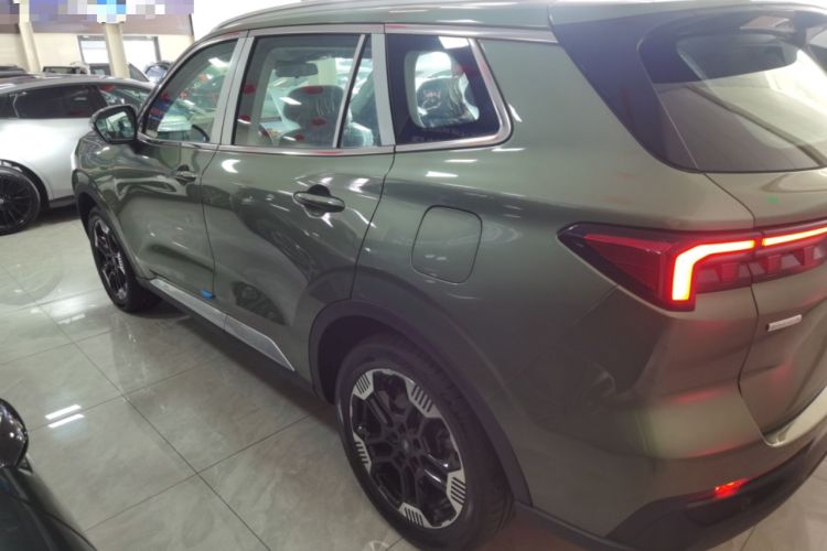 Used Ford Equator Sport 2025 EcoBoost 170 Platinum Edition
