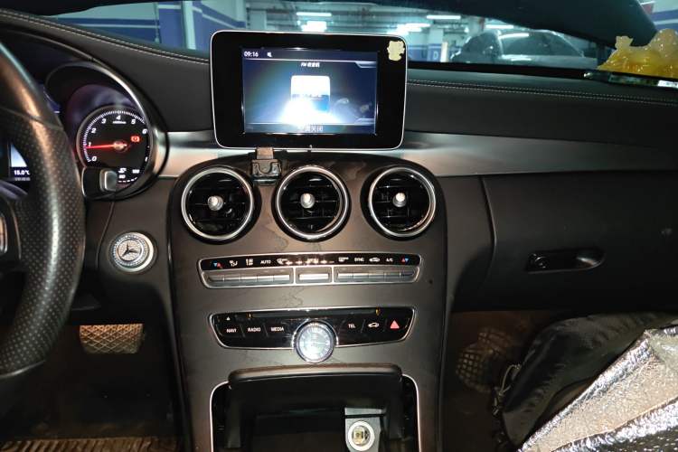 Used Mercedes-Benz C-Class 2018 C 180 L Fashion Edition Sport Version