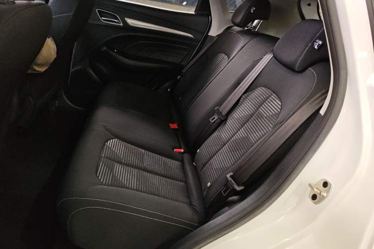 Used Roewe RX3 2020 1.6L CVT 4G Connected Ultra-Fun Elite Edition