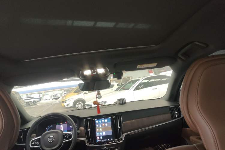 Used Volvo S90 2022 B5 Zhiyuan Luxury Edition