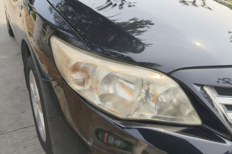 Used Toyota Corolla 2011 1.8L CVT GL-i Right Front Headlight