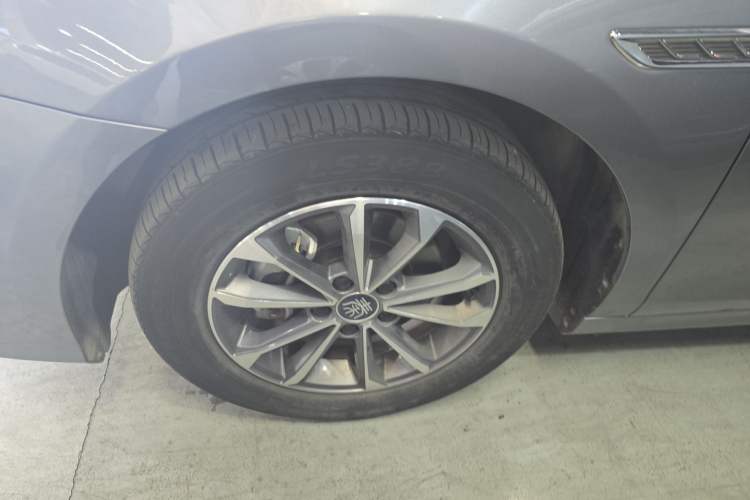 Used BYD Qin PLUS 2024 HONOR Edition DM-i 55KM Leading Model
