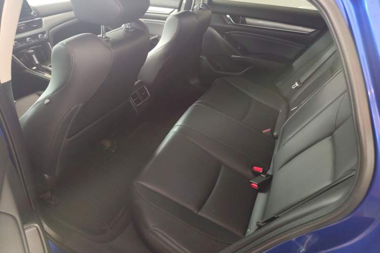 Used Honda Accord 2018 260TURBO Luxury Edition China VI Left Rear Seat