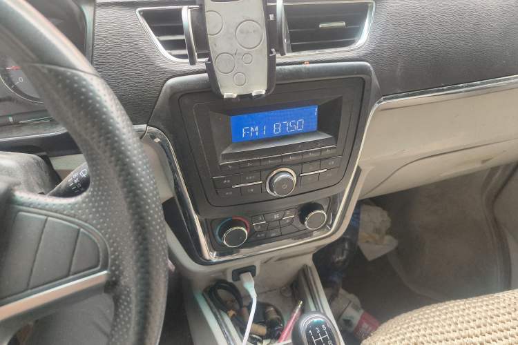 Used Jinbei New Hiace X30L 2019 1.5L Wealth Edition China VI SWC15M
