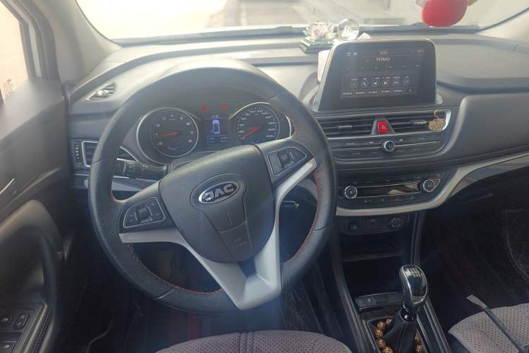 Used JAC Group Refine S3 2017 1.6L Manual Luxury Smart Model Steering Wheel