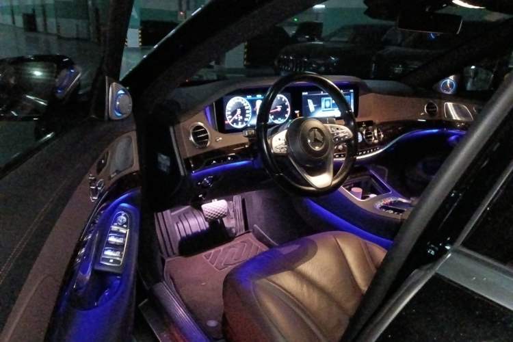 Used Mercedes-Benz S-Class 2019 S 320 L Driver Seat