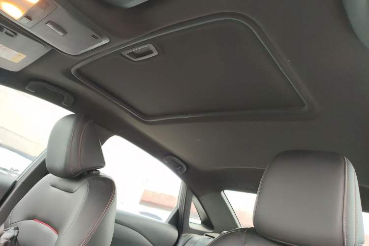 Used Chevrolet Monza 2019 RS 330T Automatic Comfort Edition China VI Standard Headliner