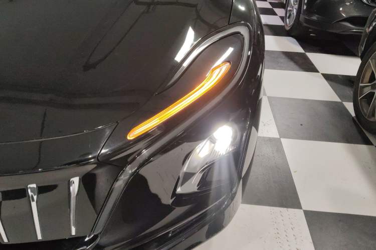 Used Hongqi E-QM5 2023 Revised Version Basic Travel Edition
