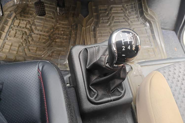 Used Wuling Zhiguang 2013 1.0L Practical Version