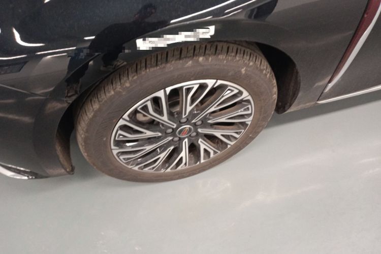 Used Hongqi H5 2025 2.0T Automatic Flag Edition – 500 000 Units Commemorative Version