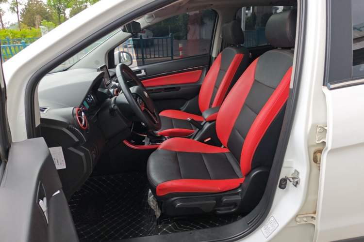 Used BAIC Senova X25 2015 1.5L Automatic Elite Model