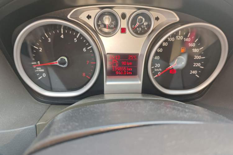 Used Ford Focus 2013 Sedan Classic 1.8L Manual Base Model
