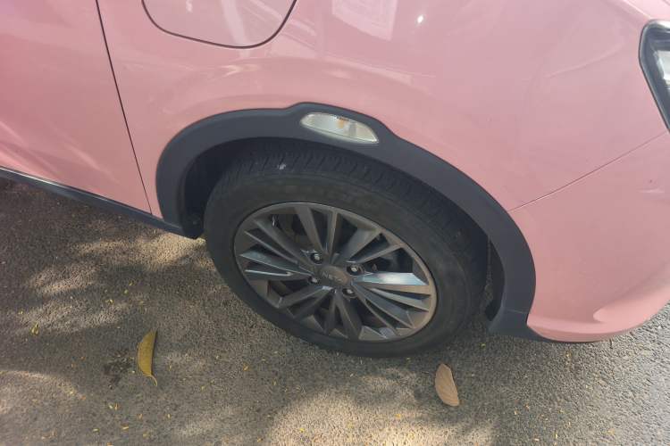 Used NETA V 2021 Witch Edition Right Front Wheel Hub