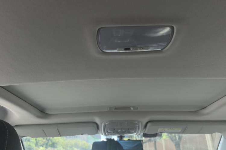 Used Haval M6 2023 PLUS 1.5T DCT Luxury Smart Connectivity Model Headliner