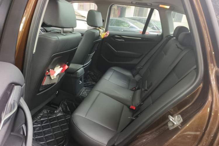 Used BMW X1 2010 sDrive18i Luxury Model
