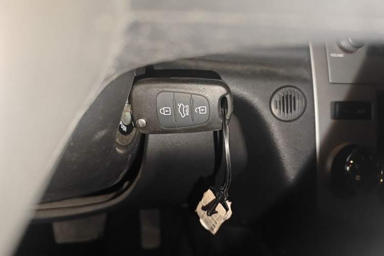 Used Kia Forte 2014 1.6L AT GL Vehicle Key