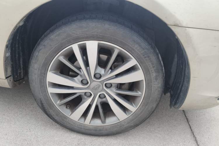 Used Geely Auto Emgrand 2018 1.5L Manual Upward Connect Edition Right Front Wheel Hub