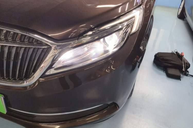 Used Buick GL8 2017 ES 28T Comfort Model China V Standard Left Front Headlight