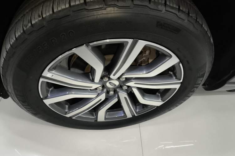 Used Ford Explorer 2023 EcoBoost 285 Four-Wheel Drive Titanium Edition 7-Seater
