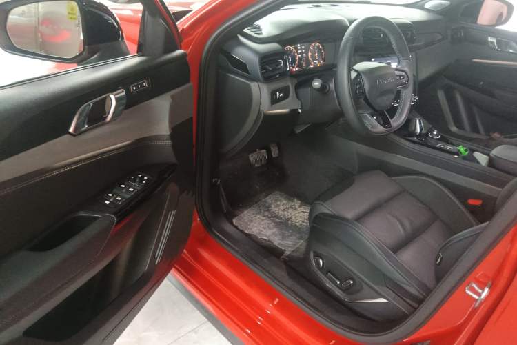 Used Lynk & Co 03 2022 1.5TD DCT JingPro Driver Seat