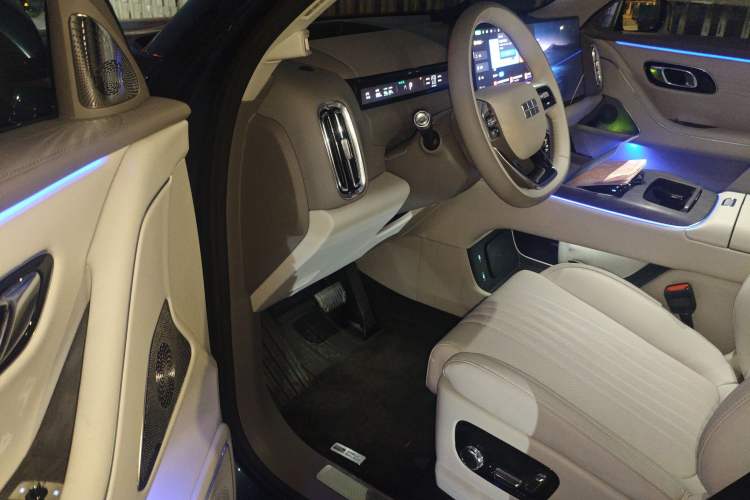 Used Geely Galaxy Galaxy M9 2025 Model 230km Two-Wheel-Drive Exploration Edition