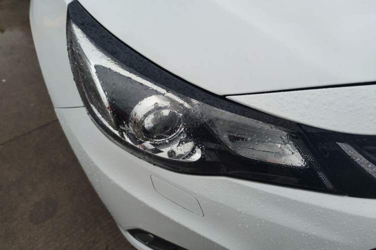 Used Chevrolet Malibu 2018 530T Automatic Luxury Edition Right Front Headlight