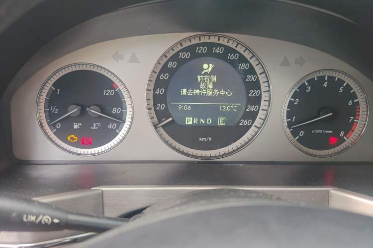 Used Mercedes-Benz GLK-Class 2011 GLK 300 4MATIC Dynamic Model Instrument Cluster