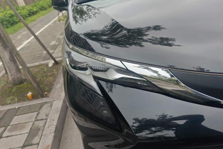 Used Toyota SIENNA 2023 2.5L Hybrid Comfort Edition Right Front Headlight