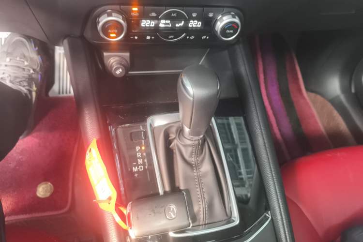 Used Mazda CX-5 2024 2.0L Automatic Two-Wheel Drive ZhiShang Version Gear Lever